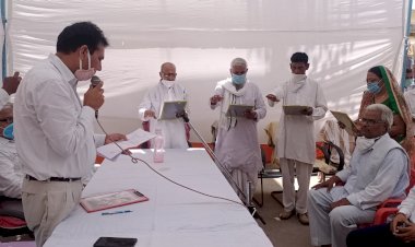 राज्य सरकार द्वारा बनाए गए नपा के मनोनीत पार्षदों को उपखंड अधिकारी ने दिलाई शपथ