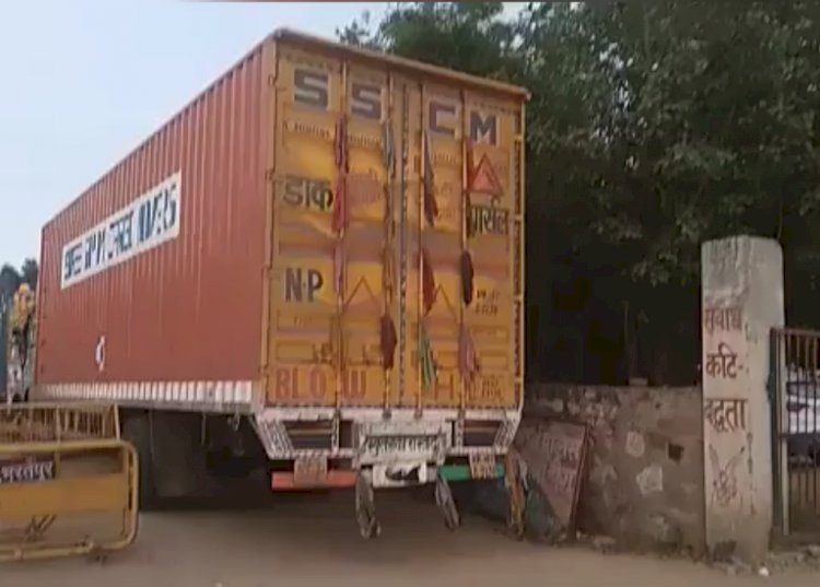 डेढ़ करोड़ के माल से भरी गाडी को चालक ले भागा