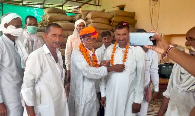 अलवर: ढाकपुरी पंचायत मैं कोरोना योद्धाओं का किया सम्मान