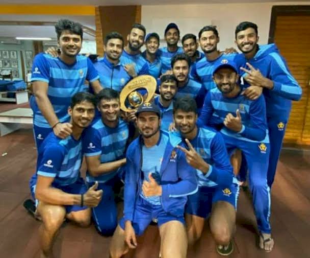 सैयद मुश्ताक अली टूर्नामेंट टी-20 ट्रॉफी की लिस्ट में क्रिकेटर्स श्रीसंत व युवराज का नाम