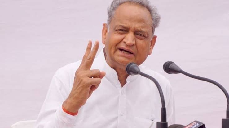 स्वर्ण पदक जीतने वाले खिलाड़ियों को लेकर सीएम गहलोत का बड़ा फैसला करोड़ों तक कर दी इनामी राशि