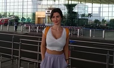Stars Airport Look: इन सितारों का एयरपोर्ट लुक हुआ मिनटों में वायरल, आपको किसका स्टाइल आया पसंद?