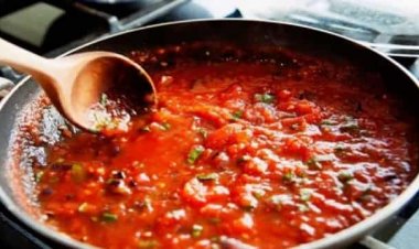 खाना पकाते समय जल जाए प्याज-टमाटर का मसाला तो ये टिप्स खराब नहीं होने देंगे स्वाद