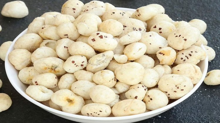 Makhana Cooking Hacks: बिना तेल यूज किए इस तरह पकाएं मखाना, नहीं बढ़ेगा Bad Cholesterol