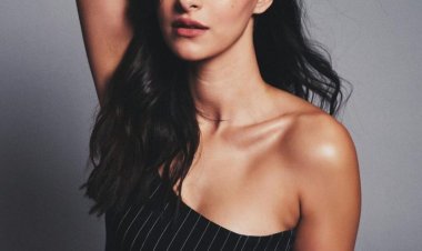 PRICE REVEALED: Ananya Panday’s Pinstripe Mini Dress Is Affordable