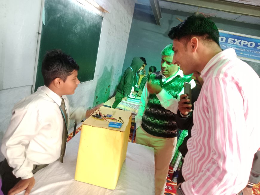 प्रेम भारती स्कूल, डीग में विद्यार्थियों ने बनाए रोबोट, प्रदर्शनी में दिखाया हुनर