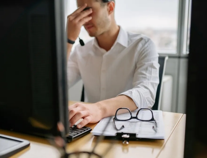 छोटे बिजनेस को बर्बाद कर देती हैं ये बड़ी गलतियां! कहीं आप भी तो नहीं कर रहे वही गलती?