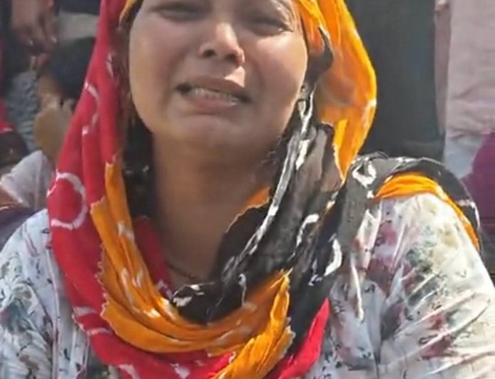 जिला डीग के जनूथर थाना क्षेत्र के बडेसरा गांव में मंगलवार सुबह 13 साल के जुड़वां भाइयों की मौत
